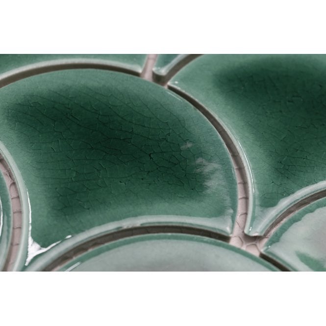 Bottle Green Crackle 27.3cm x 25.9cm (7.3mm x 7.3mm) Fan Mosaic Tile
