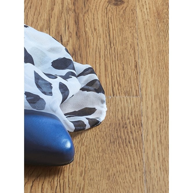 Malmo Ivar 5G Embossed 122cm x 17.6cm 5.5/0.3mm Floor Tile (1.71 Sq/M Per Pack)