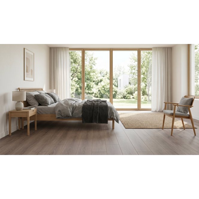 Natural Walnut Laminate 19.7cm x 121.8cm x 8mm (2.4 Sq/M Per Pack)