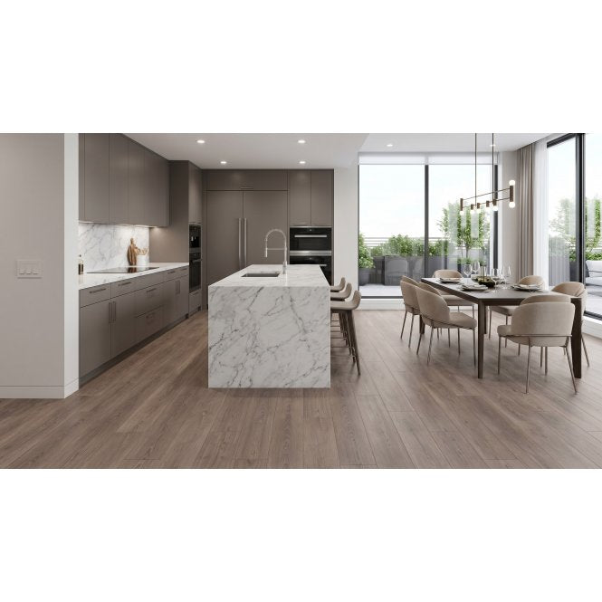 Natural Walnut Laminate 19.7cm x 121.8cm x 8mm (2.4 Sq/M Per Pack)
